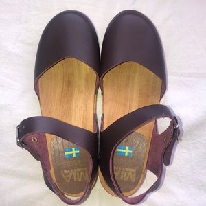 MIA Sofia Wine(Purple) Clogs